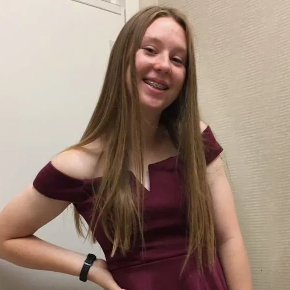 Meet your Posher, Clara